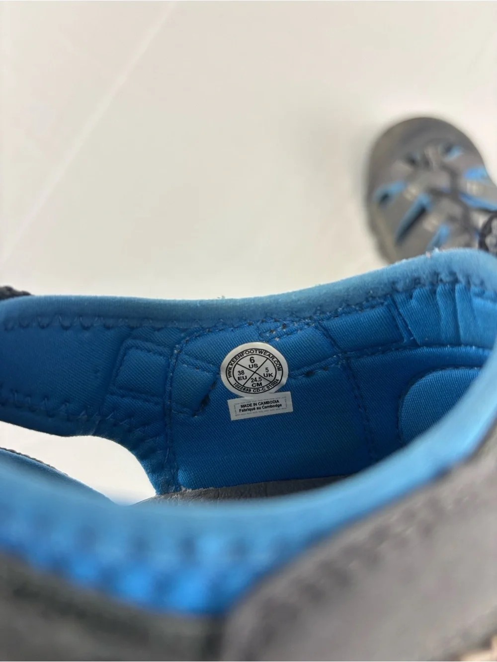Keen Big Kids’ Newport H2 Sandals in Magnet/Brilliant Blue